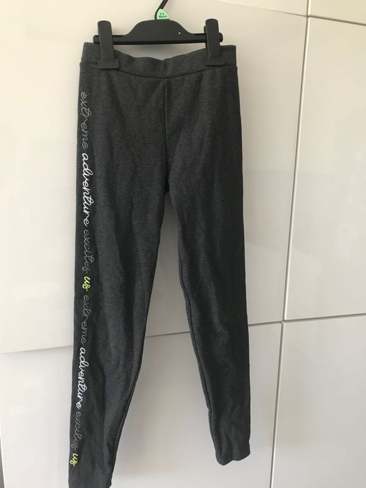 Ciemnoszare grubsze ciepłe legginsy