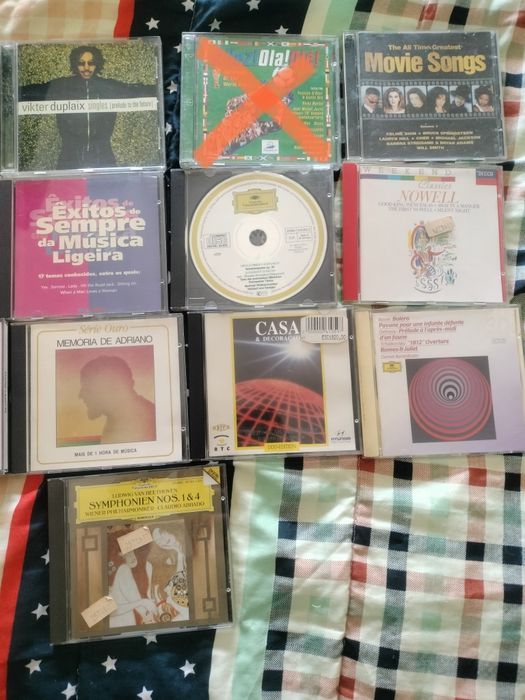 Vários cd's de Música