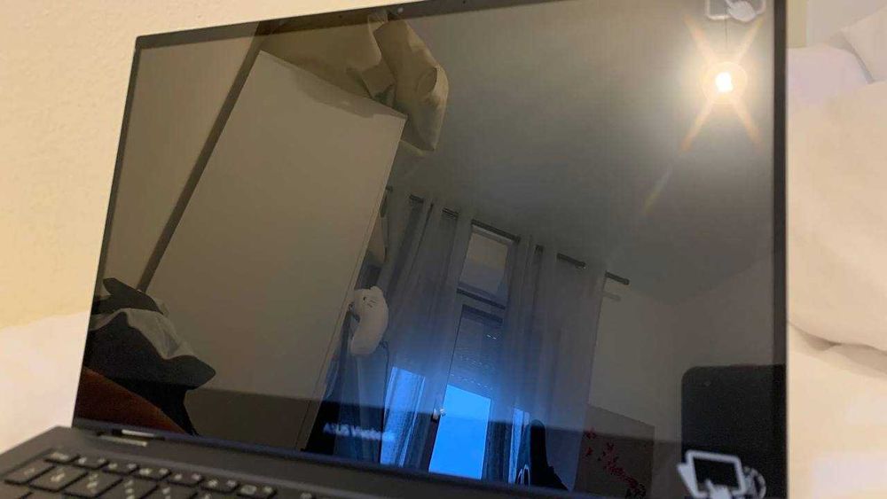 ASUS Laptop – NOVO