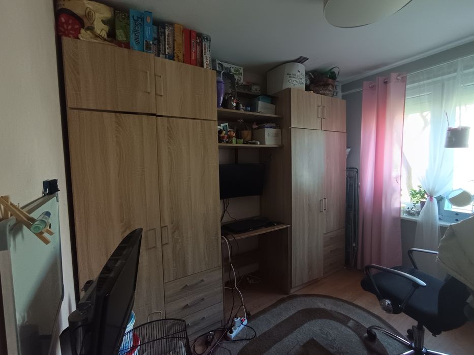 Meble, szafy, biurko i pułki