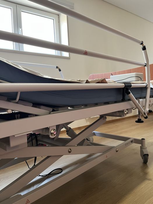 Cama articulada elétrica + colchão de ar