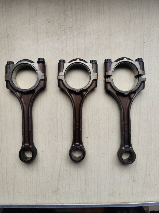 Колінвал Toyota Kamry 30.  2.4