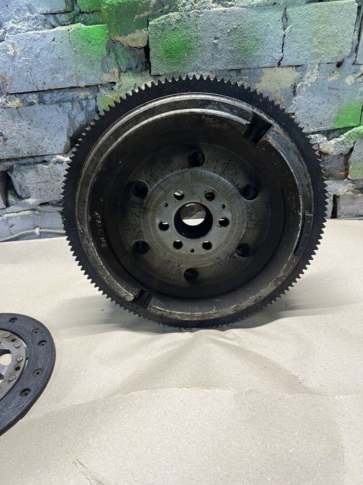 Маховик Демпфер Зчеплення 058105266H Audi A4 B5 B6 Passat B5 ALZ