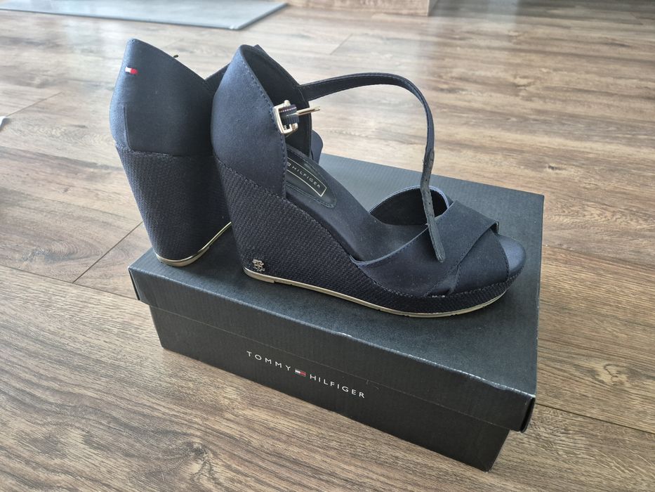 Sandały koturny Tommy Hilfiger r. 39