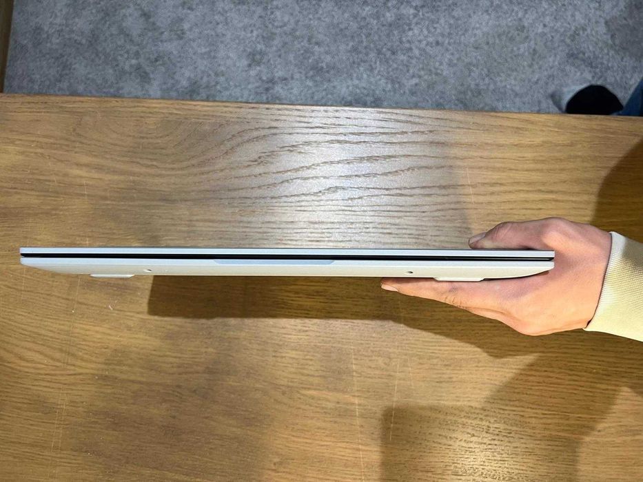 Asus VivoBook 15 M1502Y|15.6"FullHD|Ryzen 7-7730u|16Gb Ram|Ssd 512Gb|