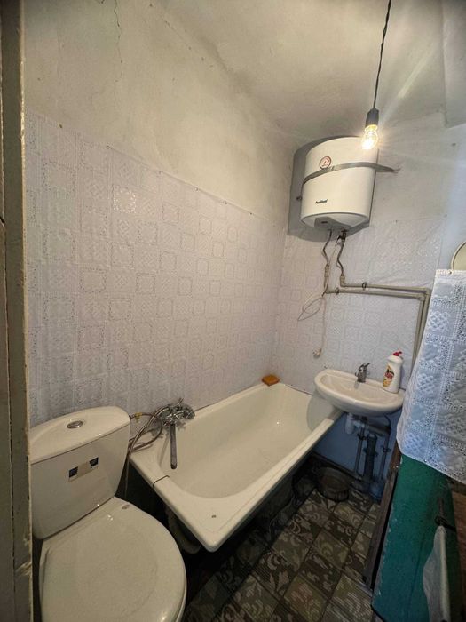 Продаж будинку в селі Палагичі, проведена вода, світло, газ.