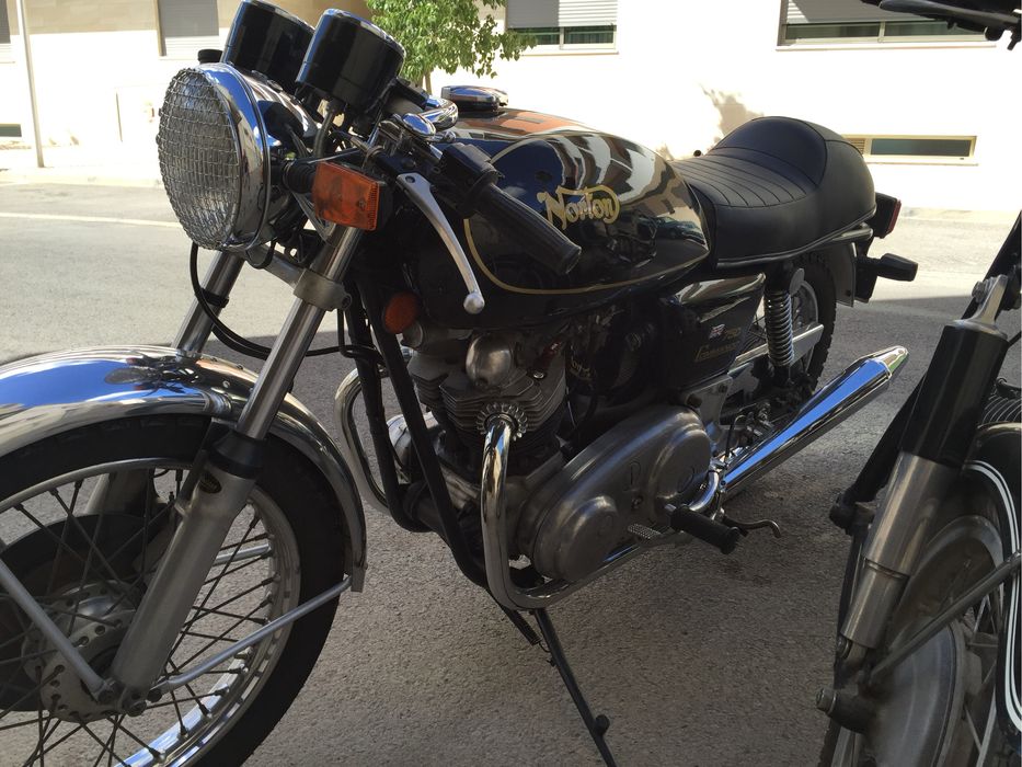 Norton Commando 750 Interstate