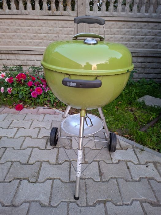 Grill Weber 47 cm szałwiowy