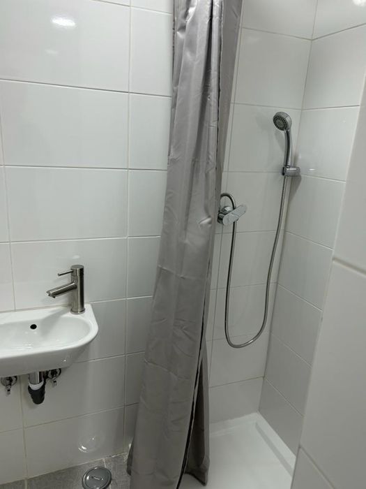 Quarto para arrendar em Belas