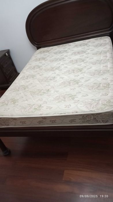Cama de casal 140X200