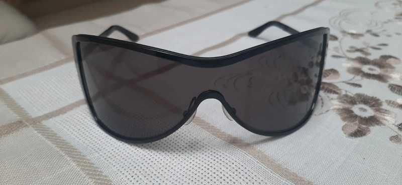 Okulary przeciwsłoneczne damskie Armani