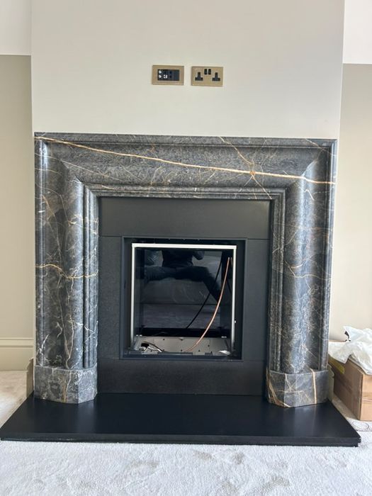 Lareira Marmore Noir Saint Laurent