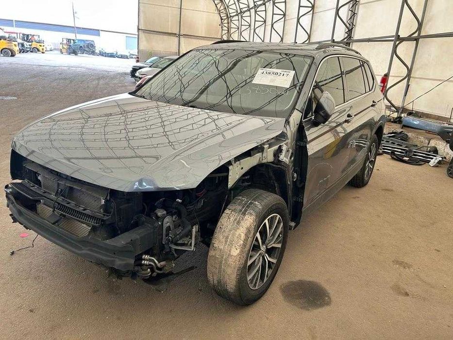 VOLKSWAGEN Tiguan SE, 2018