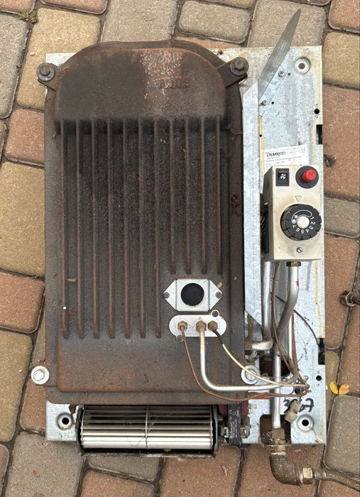 Конвектор газовий Demrad Prometheus NGS2 - 30 (F) 3.0 кВт