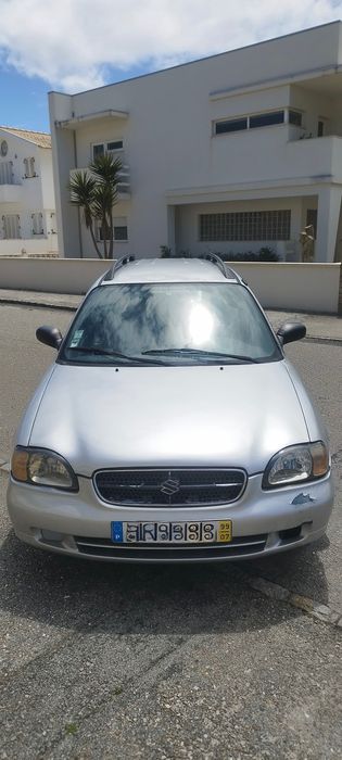 Suzuki Baleno ano 1999 em muito bom estado geral. Carro muito fiável, económico, de mecânica simples e peças muito acessíveis. Ideal para o dia a dia