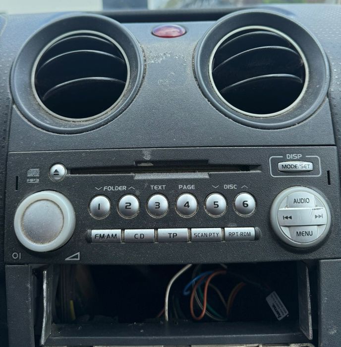 Rádio / Auto Rádio - MITSUBISHI COLT VI