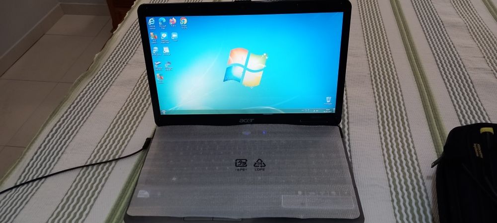 Portátil Acer Aspire 5732Z como novo