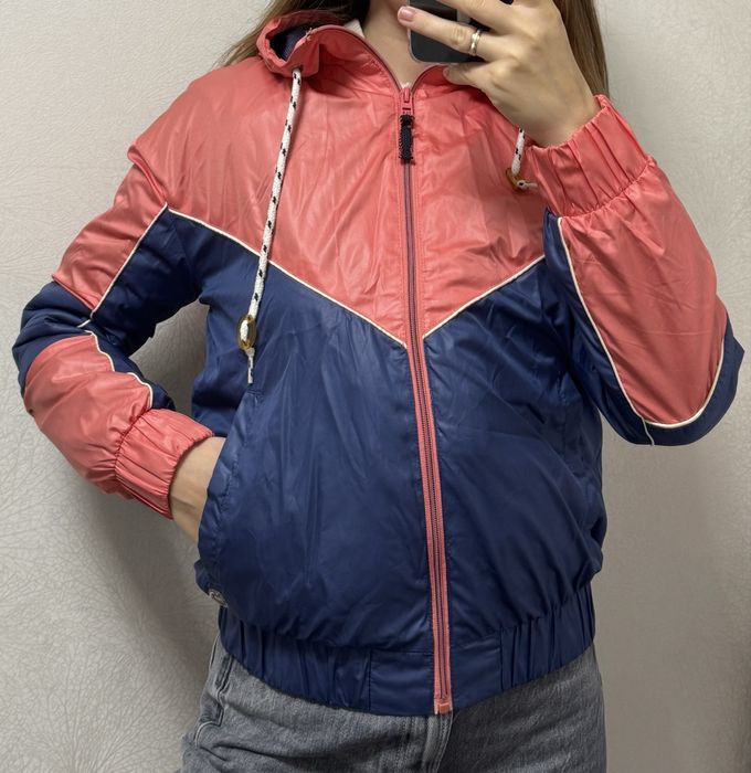 Вітровка жіноча розмір S