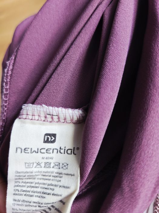 Legginsy sportowe z kolorowymi panelami i siateczką Newcential rozm M