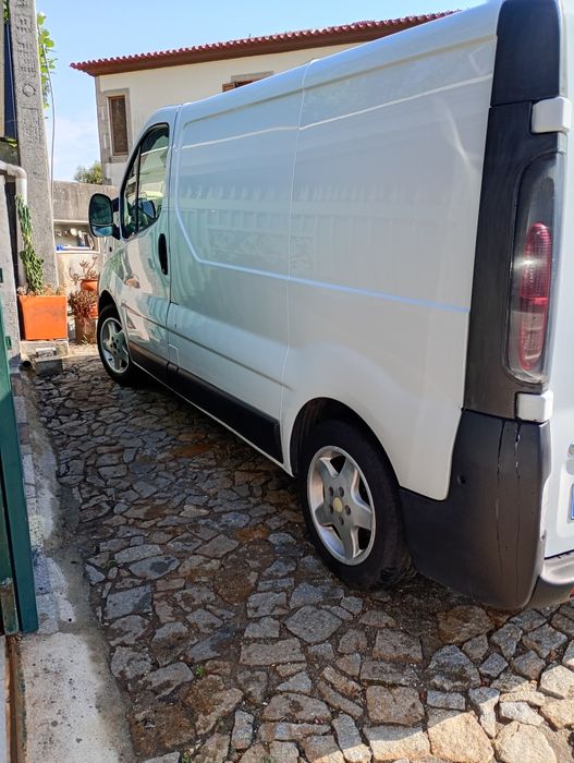 Autocavarana Opel vivard 1.9 cdt1 370 000 km