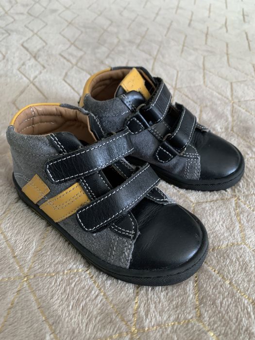 Ботинки кроссовки chicco 23 размер