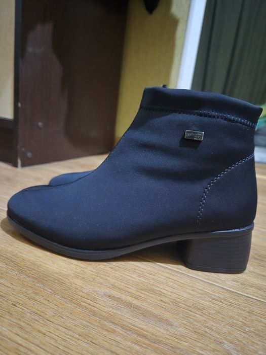 Черевики жіночі демі 38р