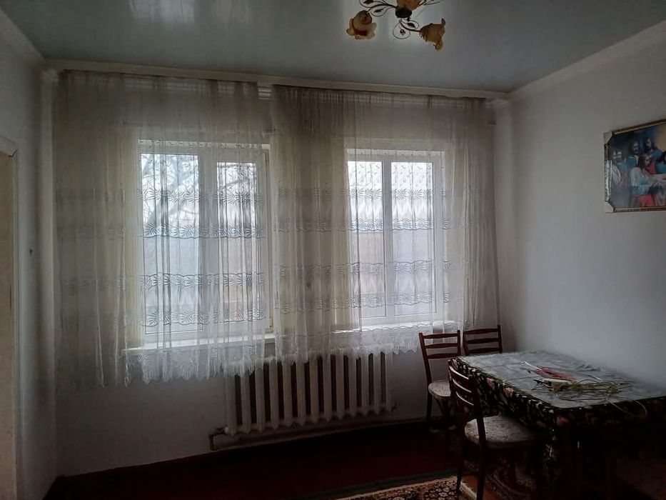 М. Новоселиця. Продається будинок