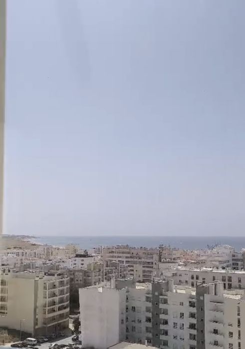 Apartamento com piscina e vista mar – Armação de Pêra
