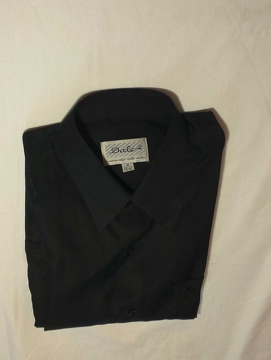 Чоловіча чорна сорочка