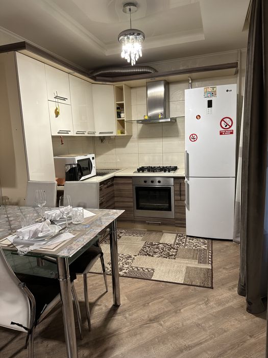 Гарна 2 - кімнатна квартира, центр - погодинно і подобово