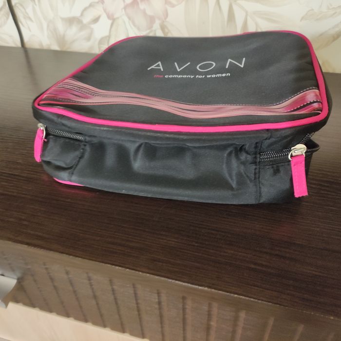 Сумка - косметичка AVON, нова