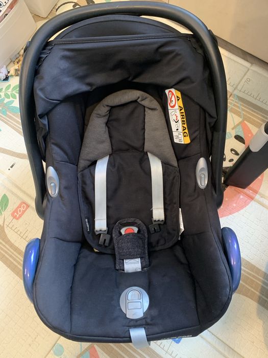 2× Maxi-Cosi CabrioFix + baza ISOFIX FamilyFix
