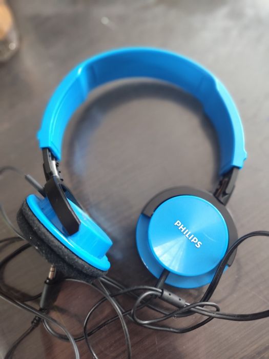 Продам навушники Philips Філіпс
