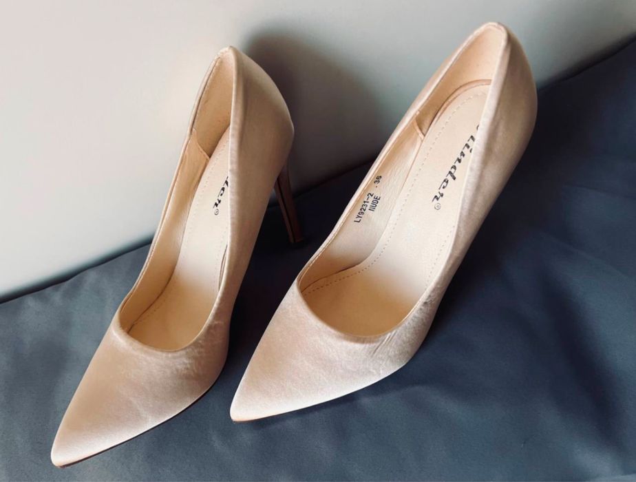 Туфлі жіночі 35 розмір бежеві