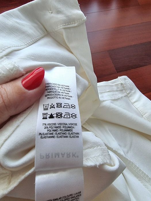 Calças brancas/ creme justas Primark - nunca usadas
