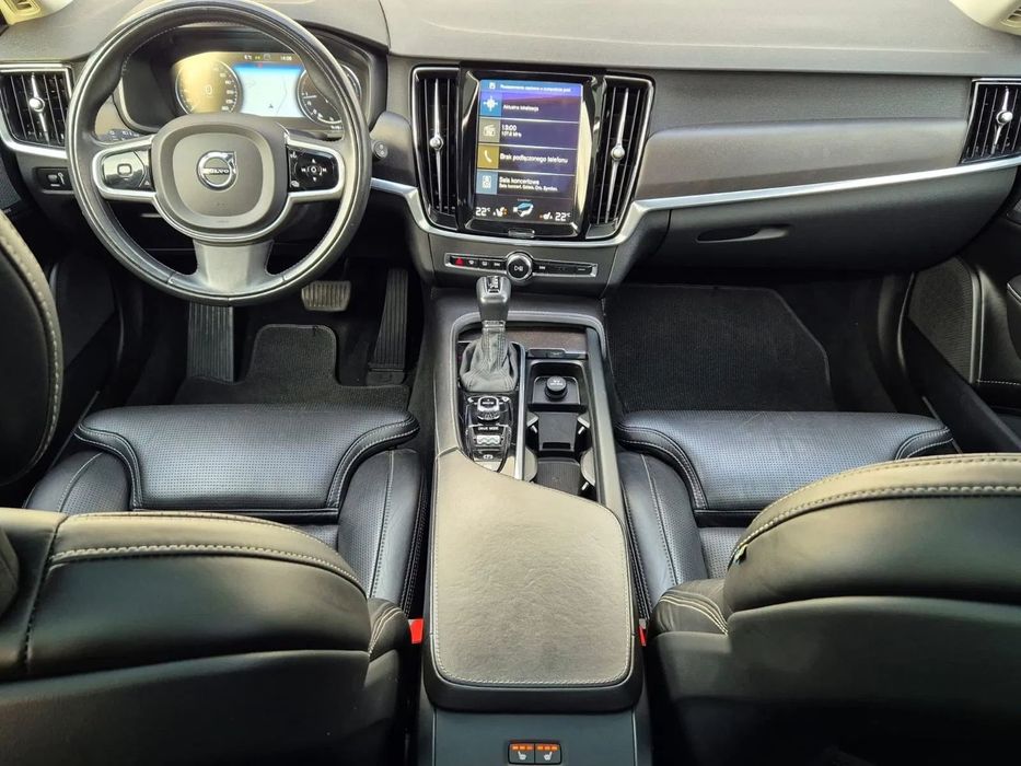 Volvo V90 Cross Country