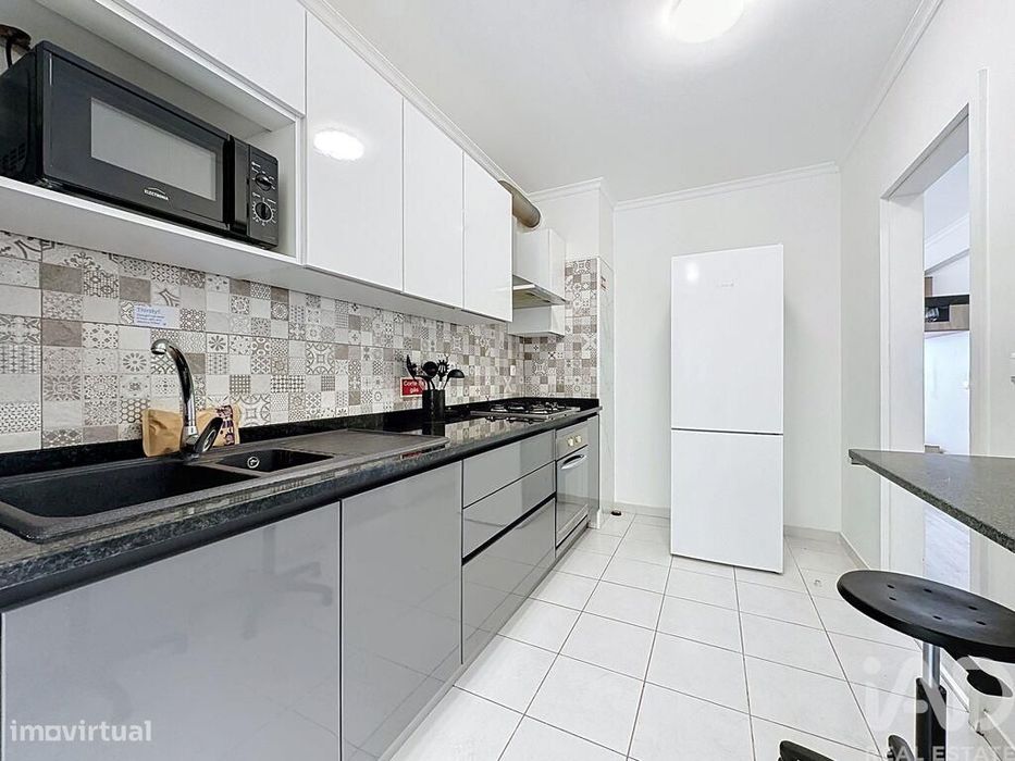 Apartamento T2 em Caniço de 77,85 m2