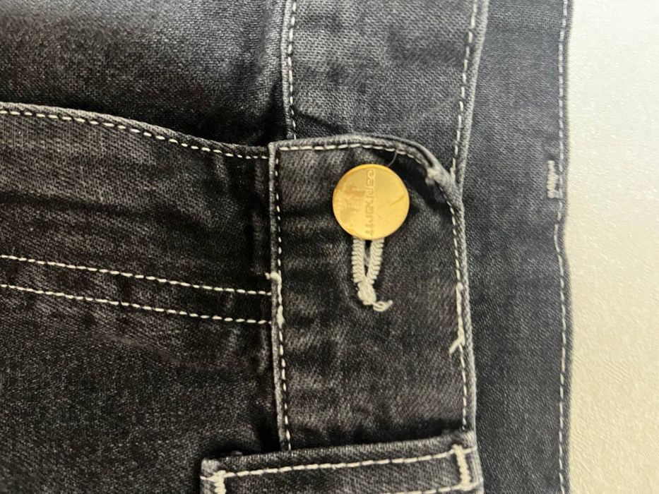 Джинсы, Carhartt