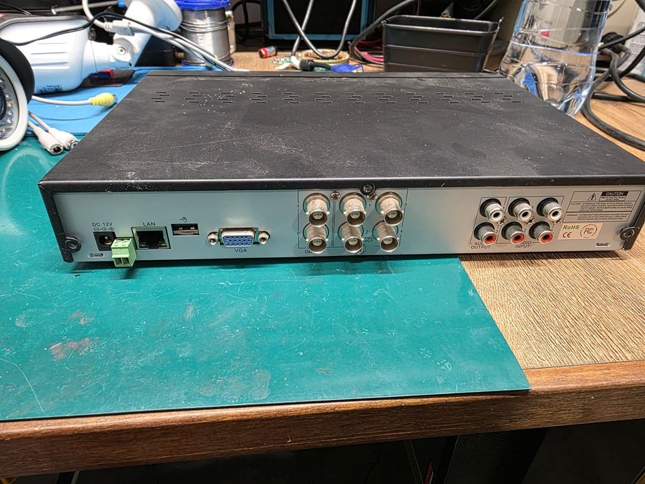 Monitoring analogowy Rejestrator Exalto na 4 kamery