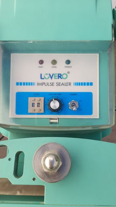 Seladora semi-automática Lovero