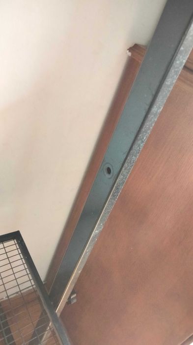 Expositor em ferro com 4 prateleiras