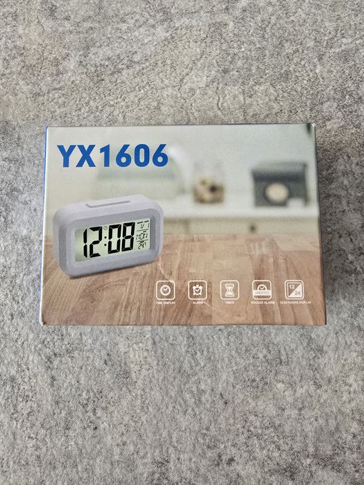 Zegar cyfrowy budzik