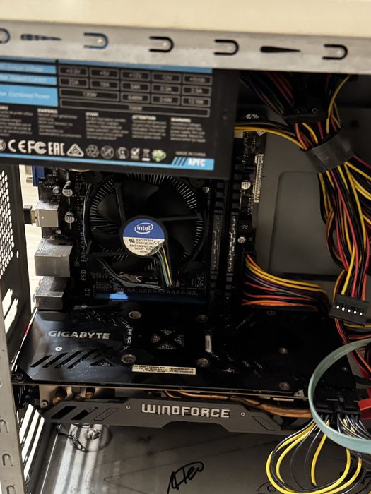 системний блок | Аналог Intel Core i7 | Radeon R9 390 8GB