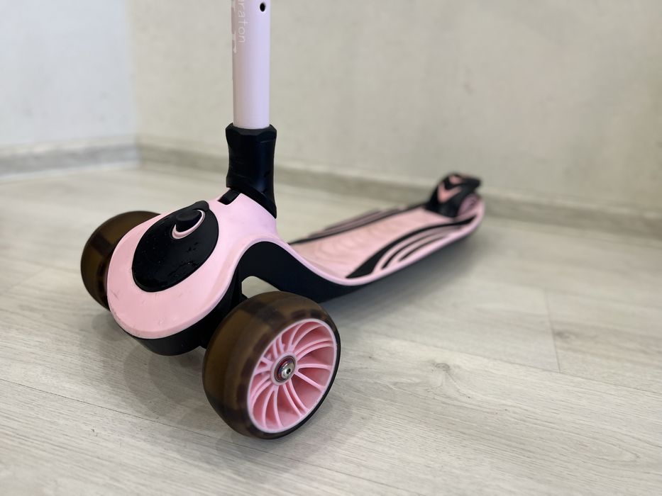 Трохколісний самокат Maraton Golf