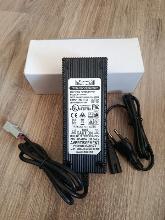 Зарядний пристрій Fuyuang моделі FY1506000 для акумуляторів LiFePO4