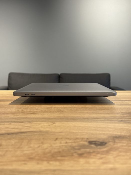 Macbook pro 15 2018 core i7 16/512gb !! Гарантія від магазину !!