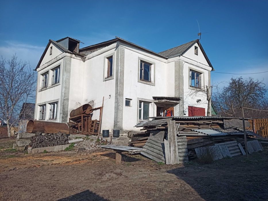 Будинок якісний надійний сімейний родинний