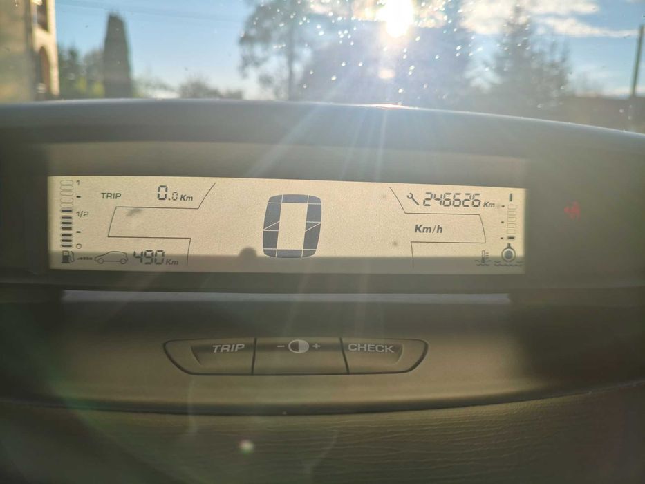 Citroen C4 I 2.0 HDi