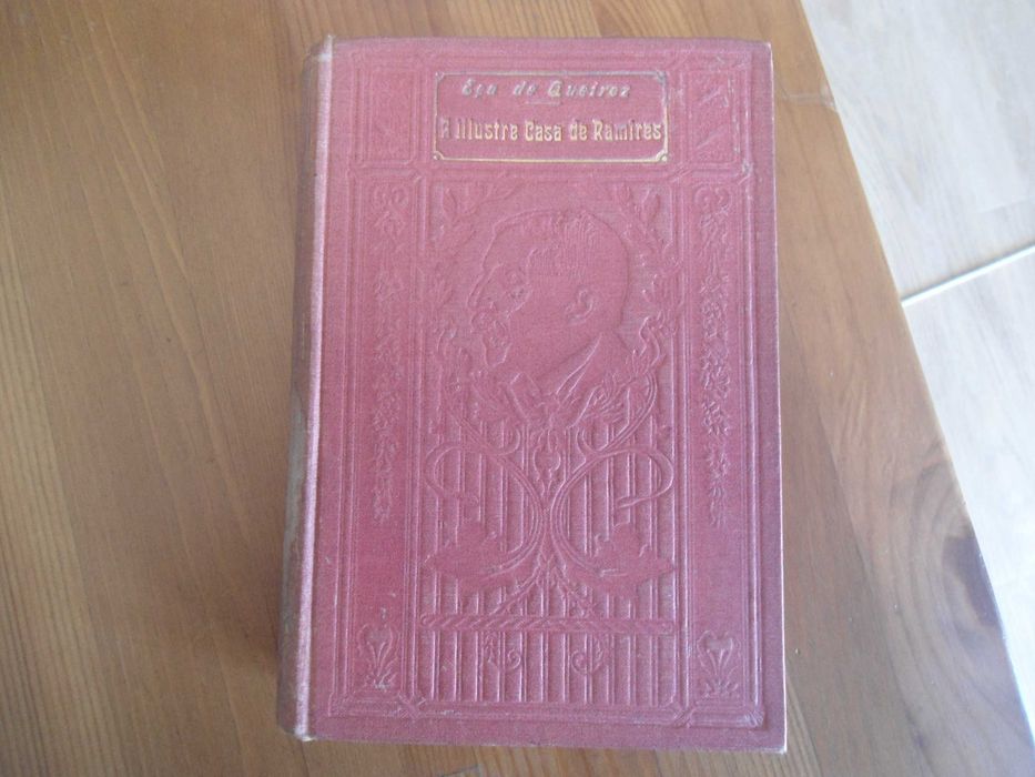 A Ilustre Casa de Ramires de Eça de Queiroz (1912)