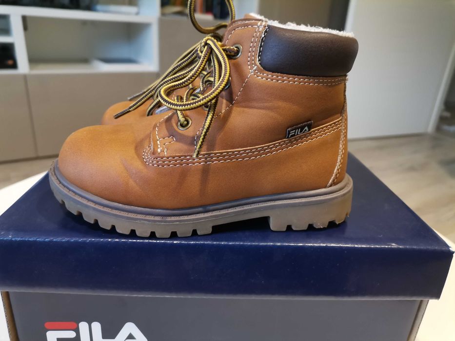 Buty-traperki FILA.